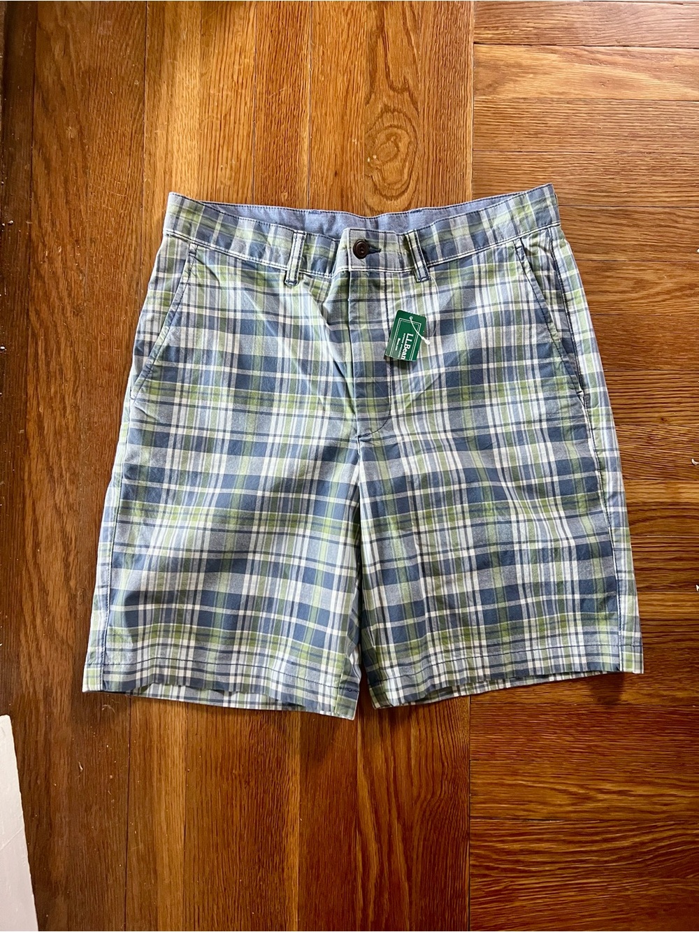 L.L. Bean Men's Blue and Green Plaid Flat-Front Shorts